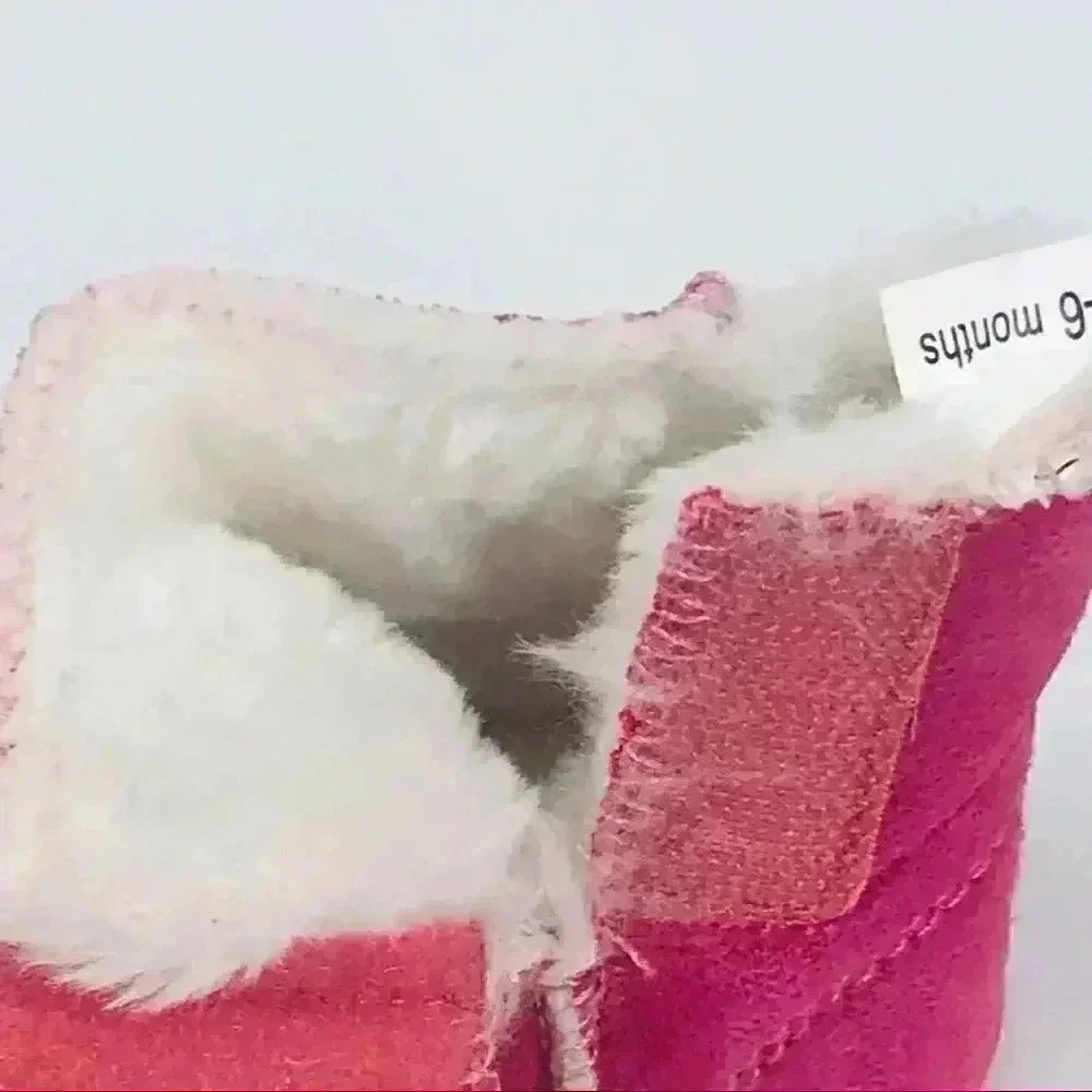 RILEYROOS BOOTS BABY 3-6 MONTHS CATERS IN HOT PINK SUEDE COZY WALKERS